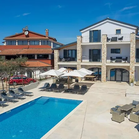 Contessa Anastasia Guest house Buzinija